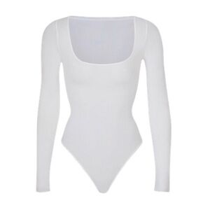 NWT SKIMS Classic White Long Sleeve Bodysuit
